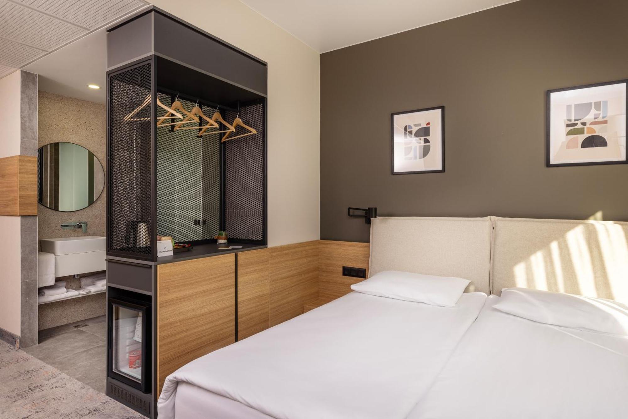 B1 Downtown 3* סופיה
