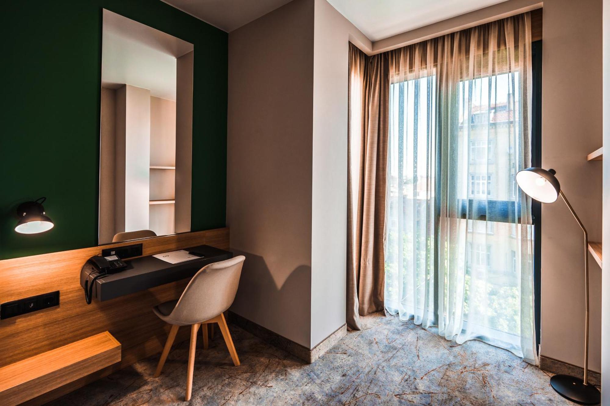 B1 Downtown Hotel